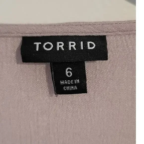 Torrid Lavender Floral Blouse - Picture 5 of 12